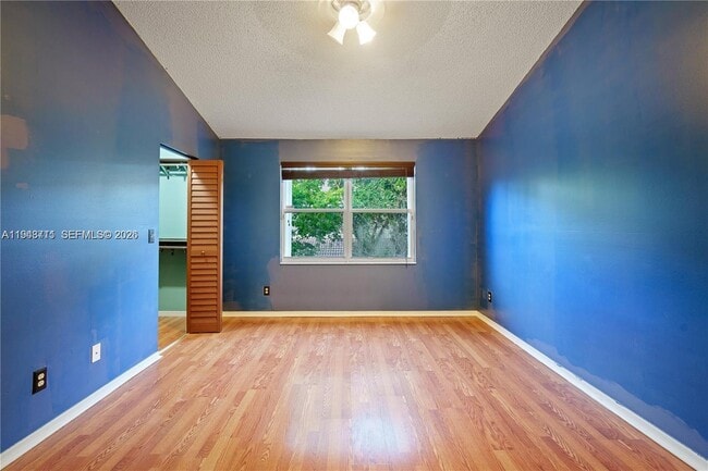 Building Photo - 12111 SW 5th Ct