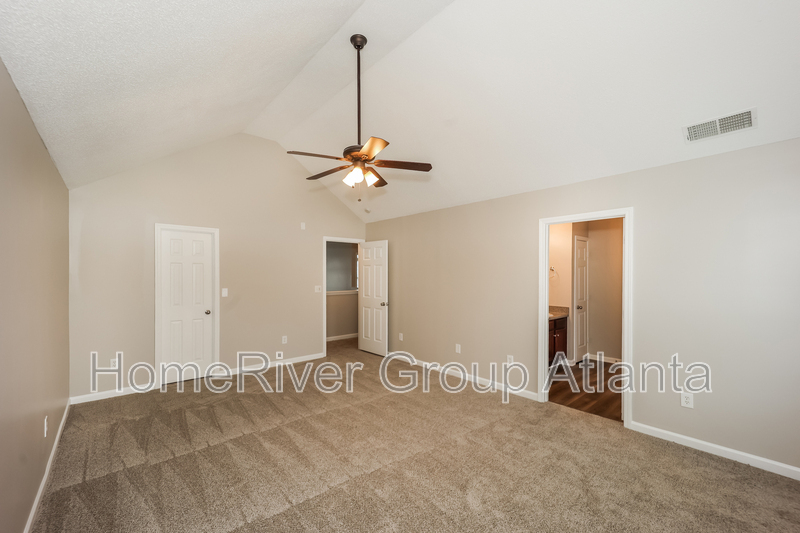 Building Photo - 131 Laughlin Dr