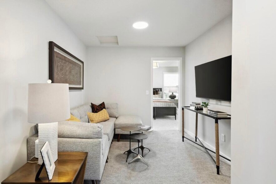 Building Photo - 5017 161st St W