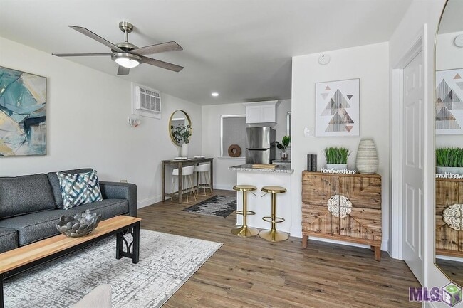 Building Photo - 212 Centerville St NE