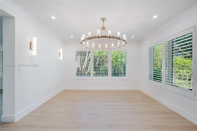 Building Photo - 600 San Antonio Ave