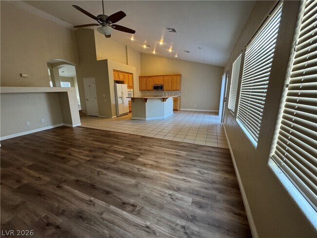 Building Photo - 2294 Tedesca Dr
