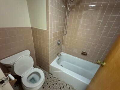 Building Photo - 1114 Commonwealth Ave