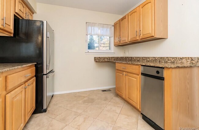 Building Photo - 1760 Trailwood Path