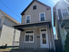 Building Photo - 432 North Ave