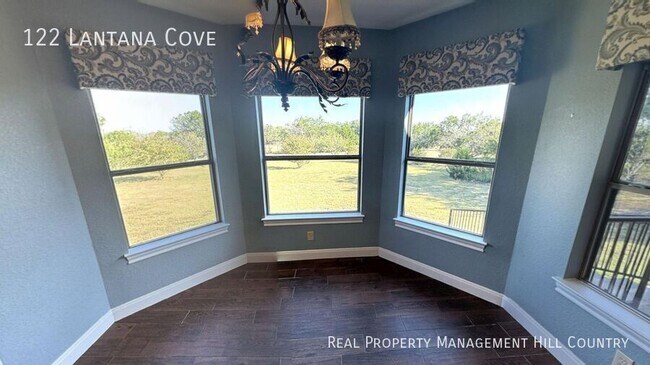 Building Photo - 122 Lantana Cove