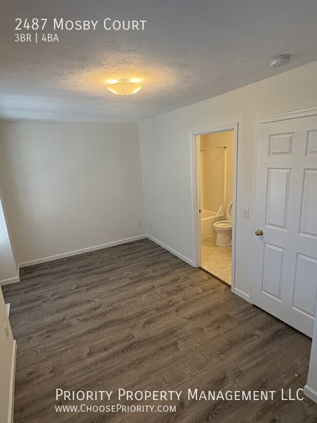 Building Photo - 2487 Mosby Ct