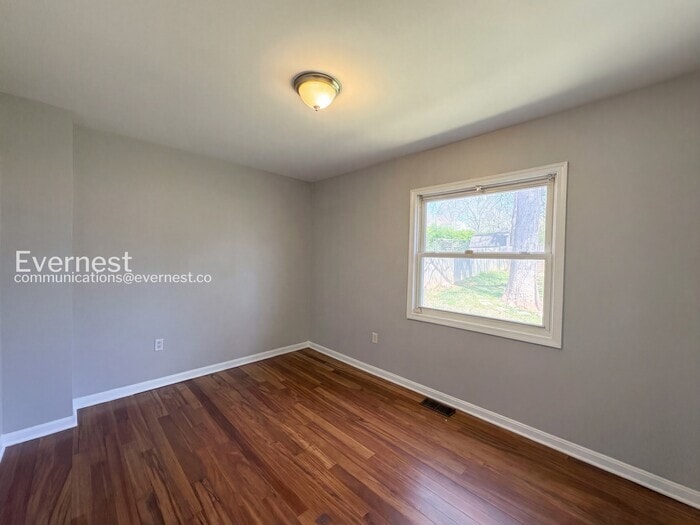 Building Photo - 7730 Emerson Rd