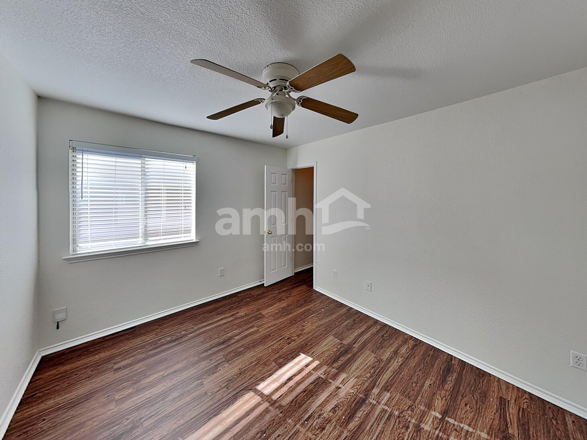 Building Photo - 1805 Lost Maples Loop