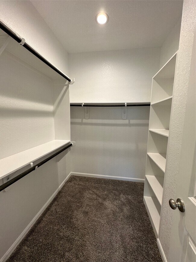 Building Photo - 16215 Northern Cardinal Ln