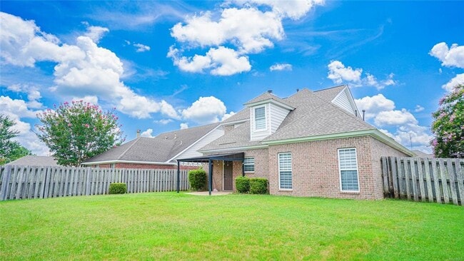 Building Photo - 8961 Abingdon Pl