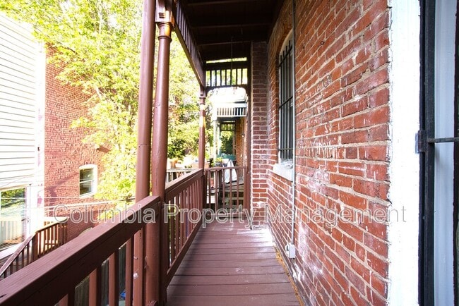 Building Photo - 1707 Kilbourne Pl NW