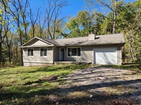 Building Photo - 3625 E Parkway
