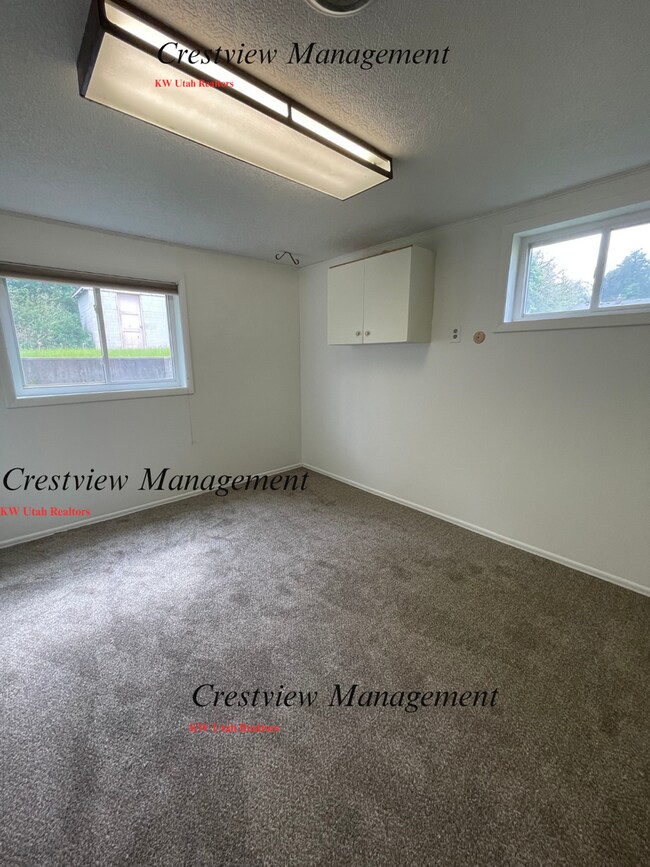 Building Photo - Charming Holladay Home in Prime Location