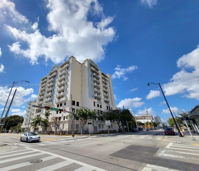 Primary Photo - 120 SW 8th Ave
