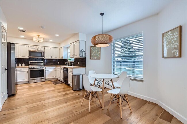 Building Photo - 13205 Kepler Cove