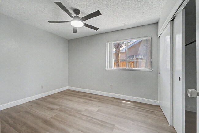 Building Photo - 2 Bedroom 2 bathroom Northside of Yuba City
