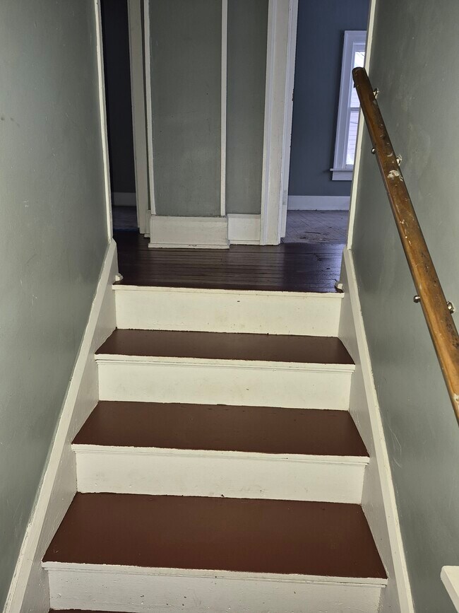 Building Photo - 565 Garfield Pl