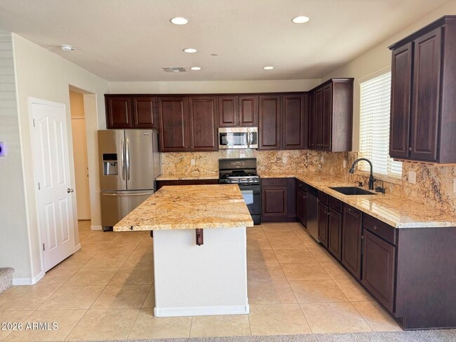 Building Photo - 9237 W Coolbrook Ave