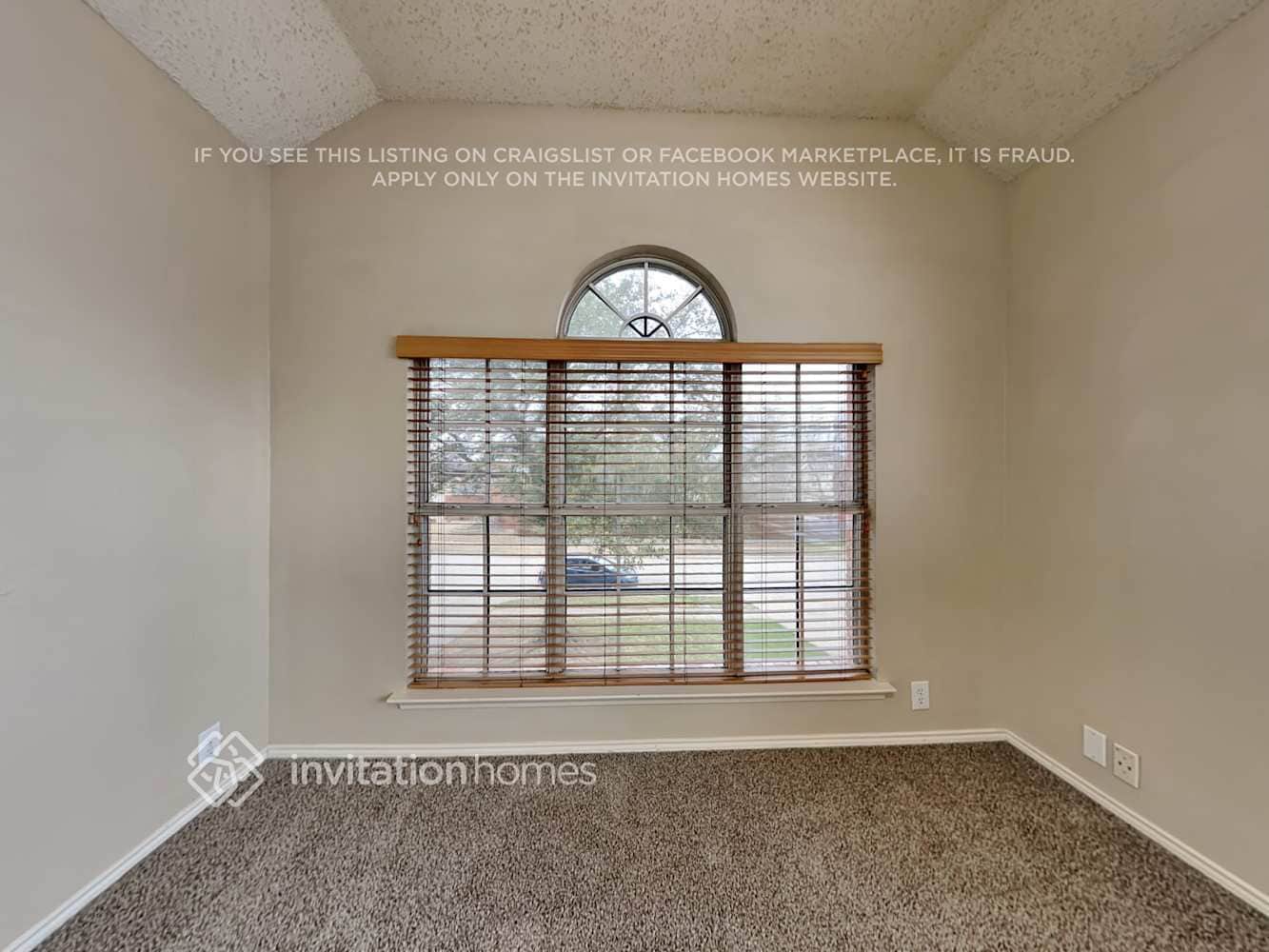Building Photo - 1105 Iron Horse Dr