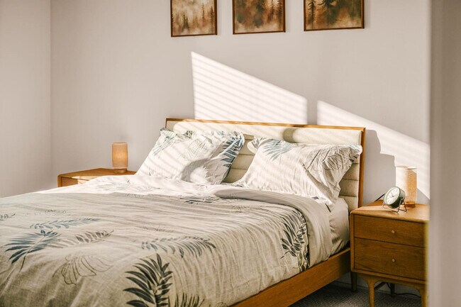 Building Photo - 3202 NW Division St