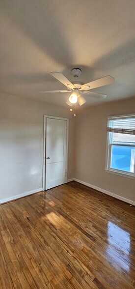 Building Photo - 4504 Terrace St