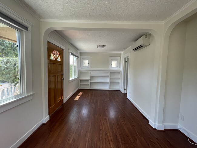 Living room facing south - 3534 Helms Ave