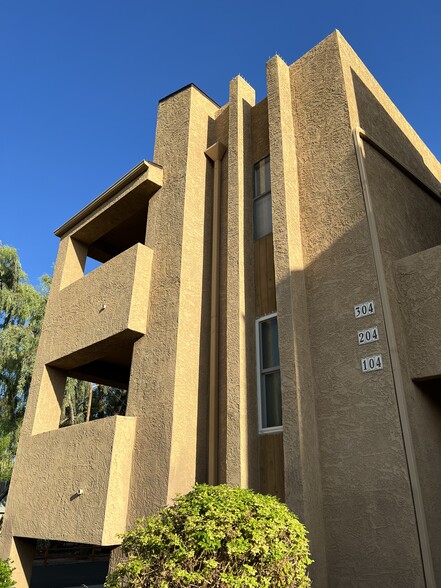 Building Photo - 7502 E Thomas Rd