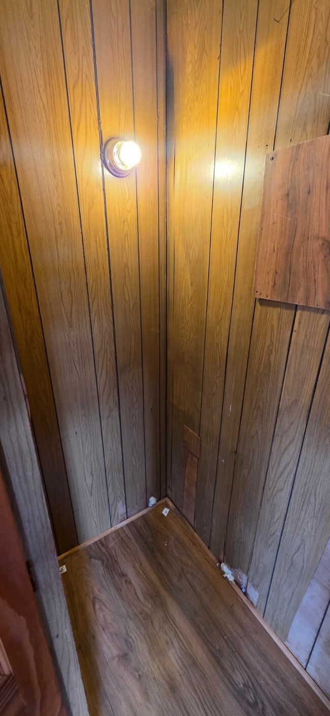 Building Photo - 8364 Cedar St