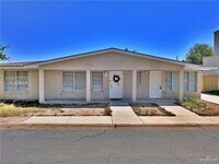 Building Photo - 819 S 16th St