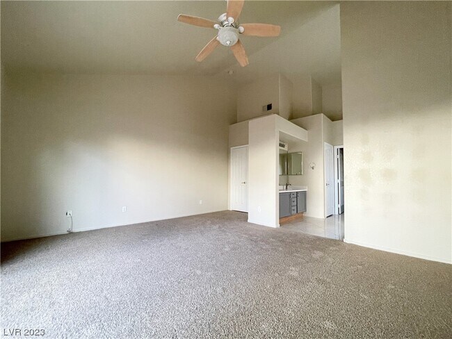 Building Photo - 2104 Mountain Echo Ave