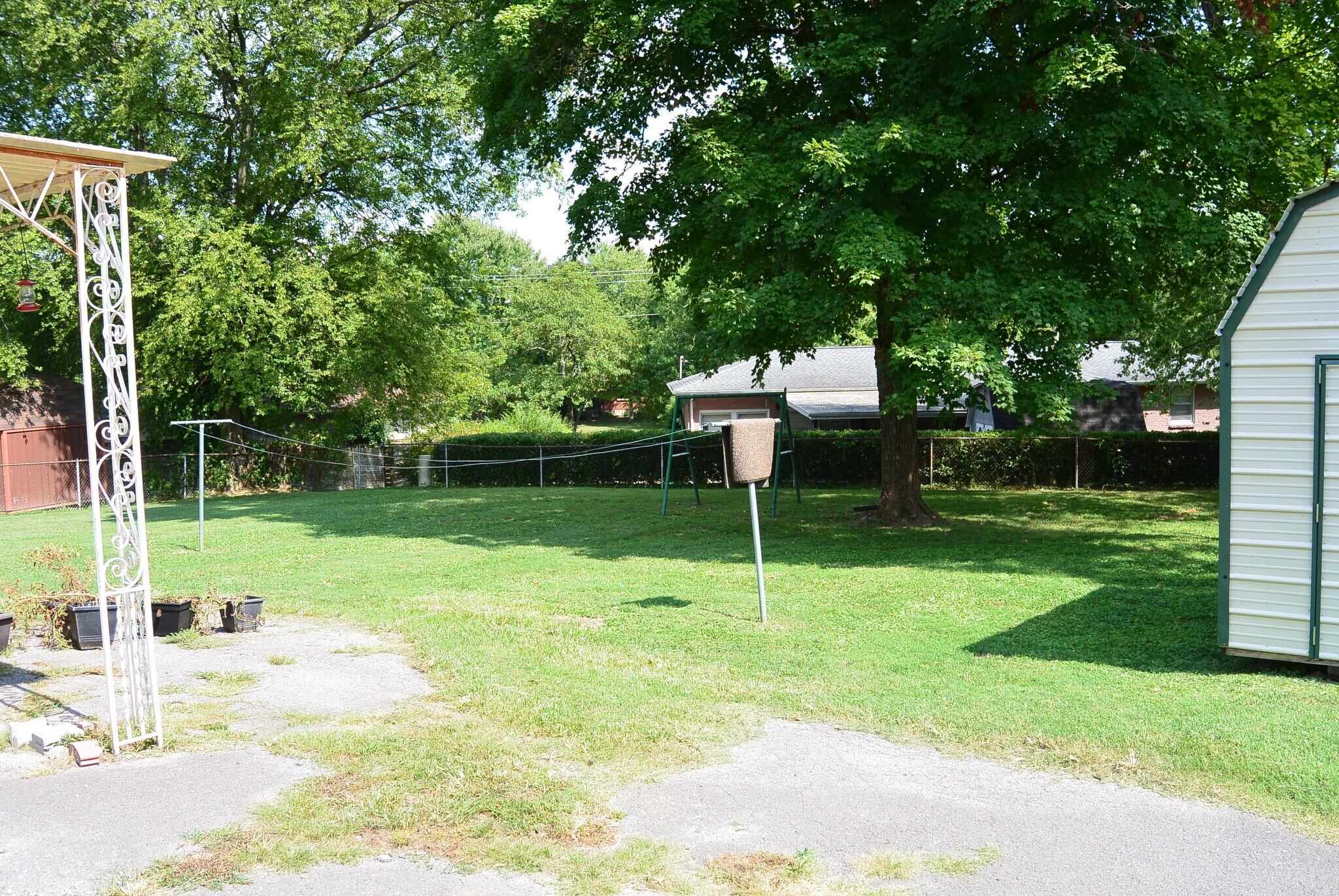 Building Photo - 1936 Valley Park Dr