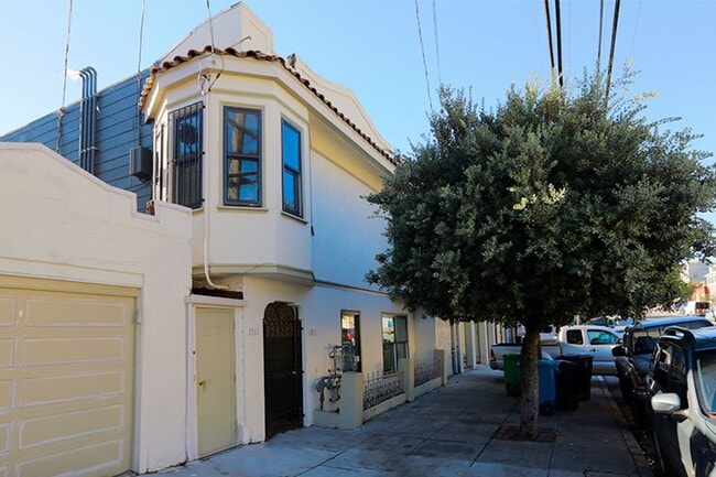 Building Photo - OPEN HOUSE: Sunday (9/28) 12:30pm-1:00pm B...