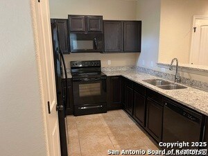 Building Photo - 6866 Lakeview Dr.