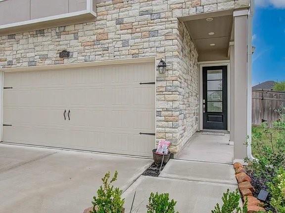 Building Photo - 5502 Amber Brook Ln
