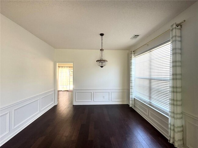 Building Photo - 527 Mullein Trace