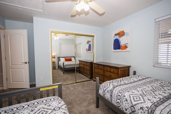 Building Photo - 3 BEDROOM 2 BATH 2 CAR GARAGE POOL HOME W/...
