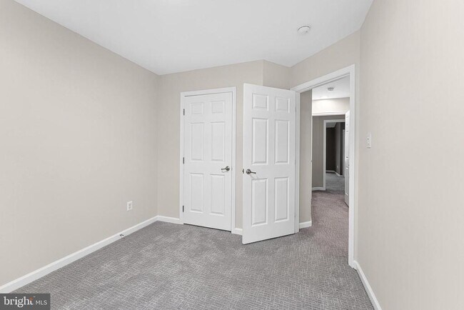 Building Photo - 7015 Trek Way
