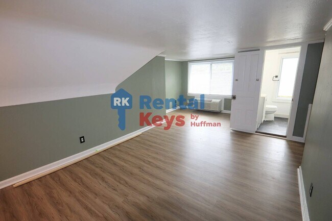 Building Photo - 1213 Lodge Ave