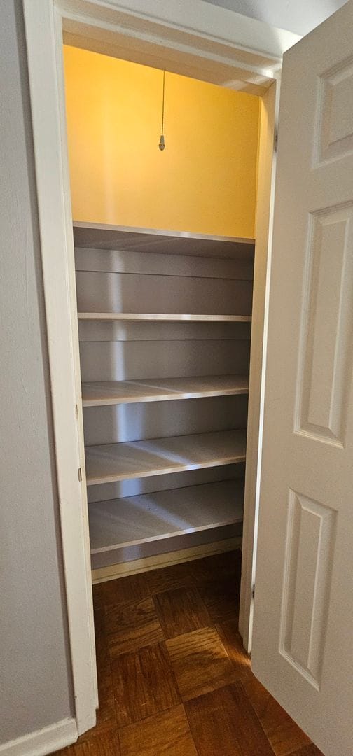 Building Photo - Serene 2BR Living in Seagate Near Market Common