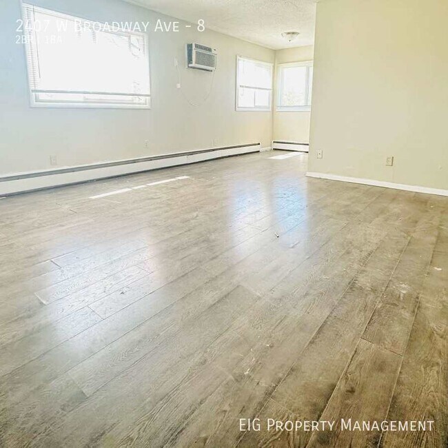 Building Photo - Available 6/20/2024