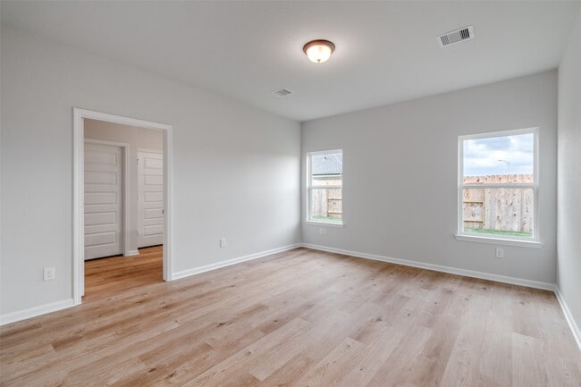 Building Photo - 32315 Clouser Minnou Ct