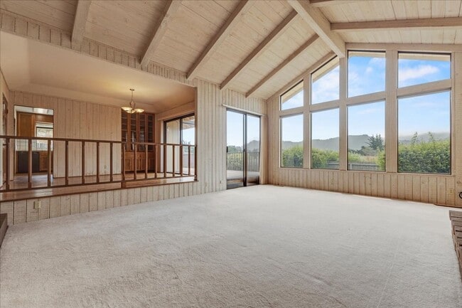 Building Photo - Sunny Carmel Two Bedroom - Carmel School D...