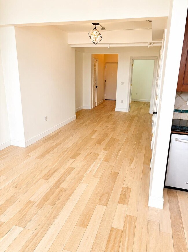 Building Photo - 300 Communipaw Ave