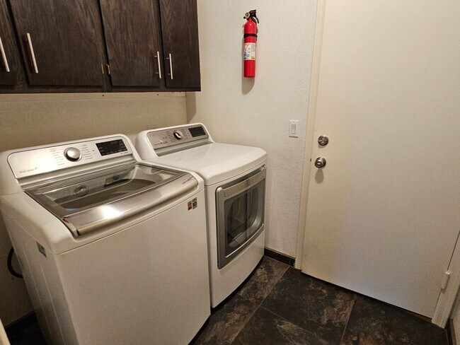 Building Photo - 9159 W Sandra Terrace