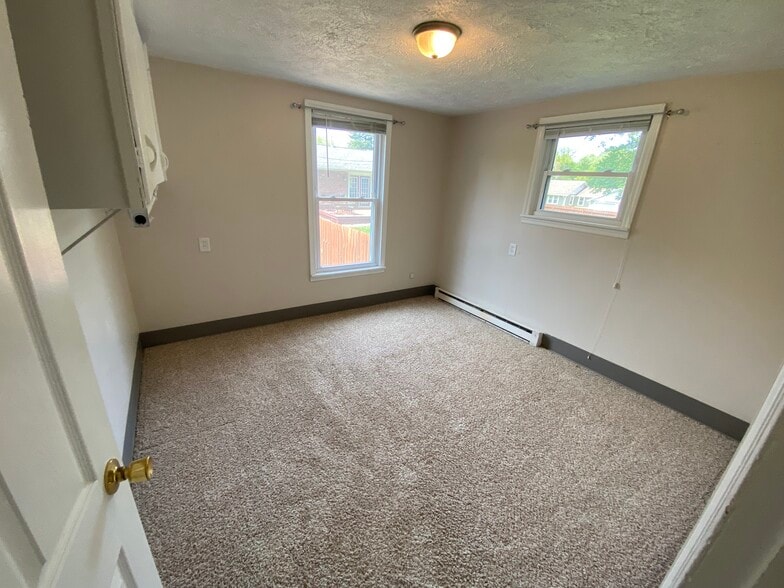 Room 2 - 8715 Valley View Dr.
