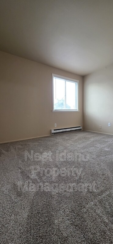 Building Photo - 2732 N Siesta Ave