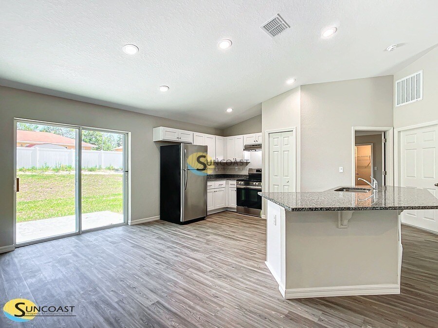 Building Photo - 8519 Juniper Rd