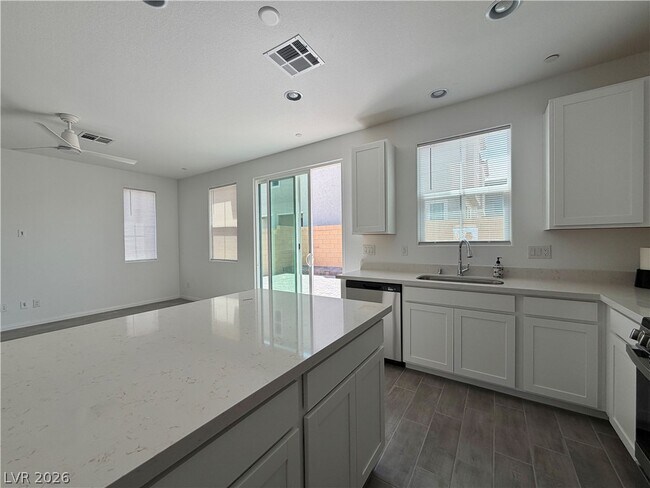 Building Photo - 75 Corzine Cliffs Ct