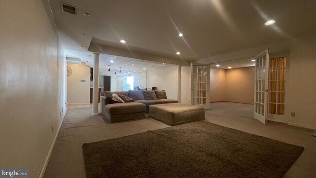 Building Photo - 14764 Courtlandt Heights Rd